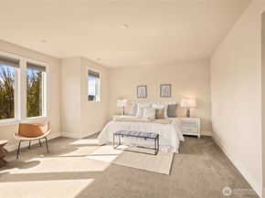 2824 Park Avenue N, Renton WA 98056