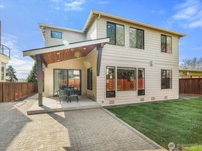 2824 Park Avenue N, Renton WA 98056