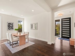 2824 Park Avenue N, Renton WA 98056