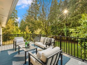4615 88th Avenue SE, Mercer Island WA 98040