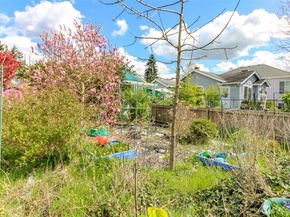 208 F Street SE, Auburn WA 98002