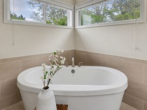 24608 SE 2nd Place, Sammamish WA 98074