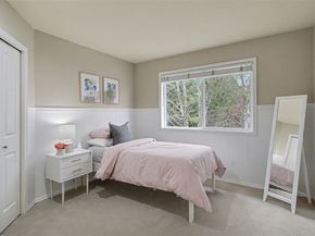 24608 SE 2nd Place, Sammamish WA 98074