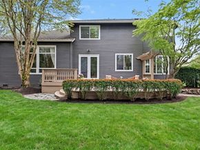 24608 SE 2nd Place, Sammamish WA 98074