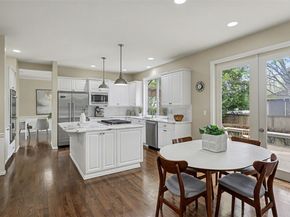 24608 SE 2nd Place, Sammamish WA 98074