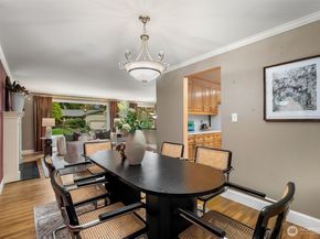1036 146th Avenue SE, Bellevue WA 98007