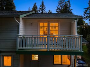 1036 146th Avenue SE, Bellevue WA 98007