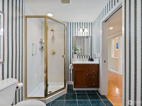 1036 146th Avenue SE, Bellevue WA 98007