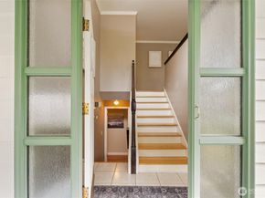 1036 146th Avenue SE, Bellevue WA 98007