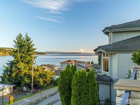 15517 Lake Shore Boulevard NE, Lake Forest Park WA 98155