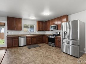 4307 Murrelet Avenue SW, Port Orchard WA 98367