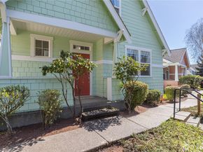 19441 1st Ave NE, Poulsbo WA 98370