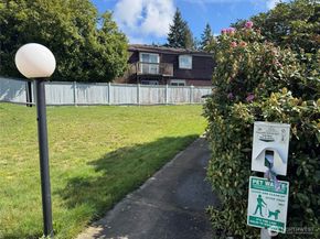 8823 Holly Drive H204, Everett WA 98208