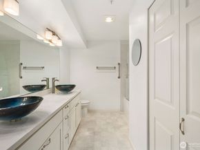 11130 SE 208th Street H103, Kent WA 98031