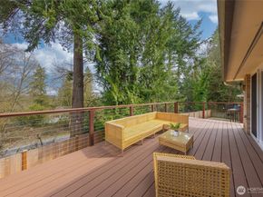 1208 172nd Avenue NE, Bellevue WA 98008
