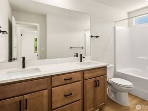 23361 Arbors Terrace Road NE 21, Kingston WA 98346