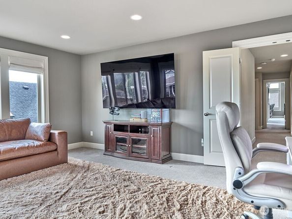 3319 Burnett Avenue N, Renton WA 98056