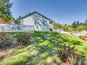 7058 E Nightingale Street, Port Orchard WA 98366