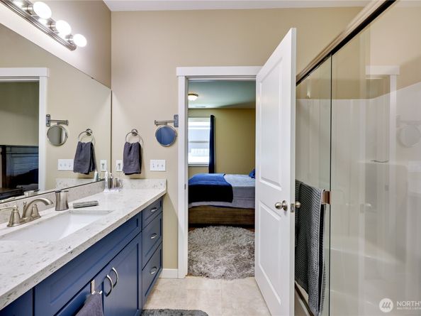 7058 E Nightingale Street, Port Orchard WA 98366