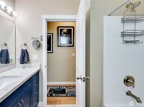 7058 E Nightingale Street, Port Orchard WA 98366
