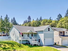7058 E Nightingale Street, Port Orchard WA 98366