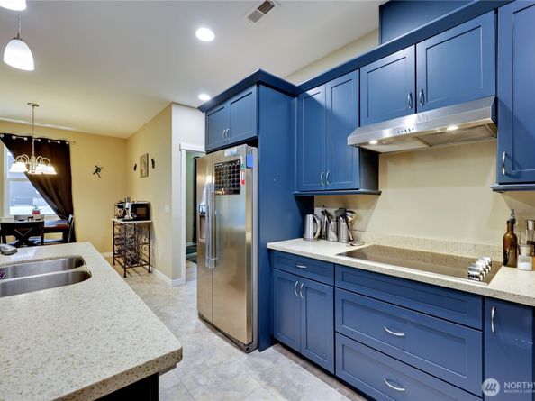 7058 E Nightingale Street, Port Orchard WA 98366