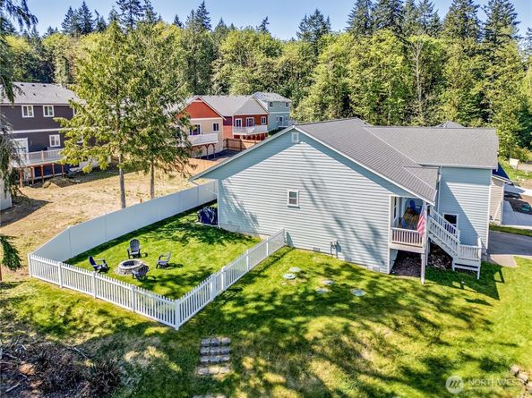 7058 E Nightingale Street, Port Orchard WA 98366