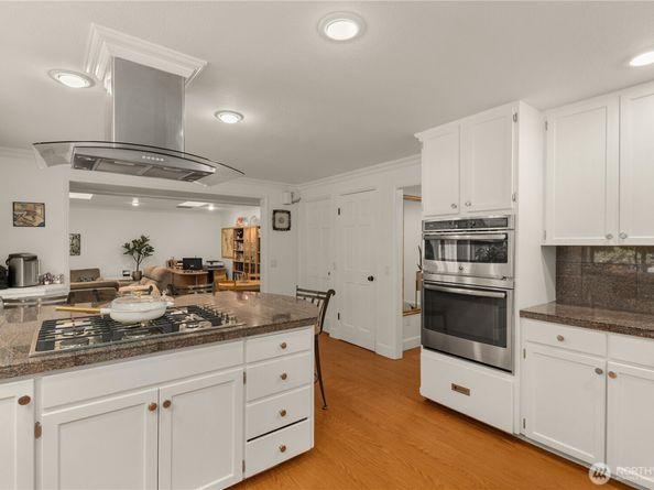21842 NE 30th Place, Sammamish WA 98074