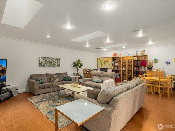 21842 NE 30th Place, Sammamish WA 98074