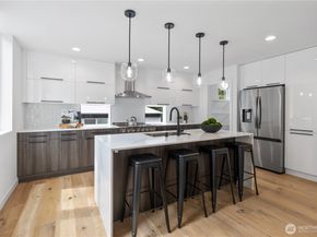 12015 36th Avenue NE, Seattle WA 98125