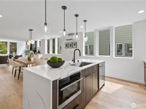 12015 36th Avenue NE, Seattle WA 98125