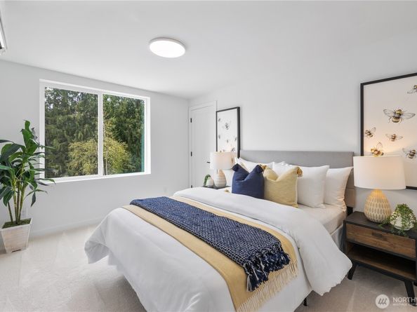12015 36th Avenue NE, Seattle WA 98125