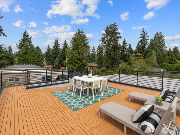 12015 36th Avenue NE, Seattle WA 98125