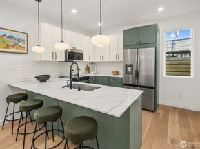 8016 24th Avenue NW, Seattle WA 98117