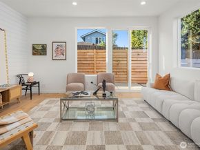 8016 24th Avenue NW, Seattle WA 98117