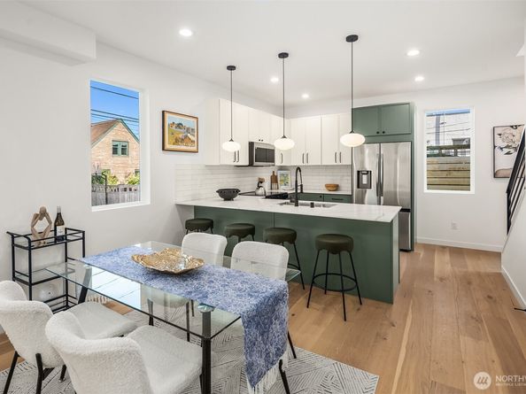 8016 24th Avenue NW, Seattle WA 98117