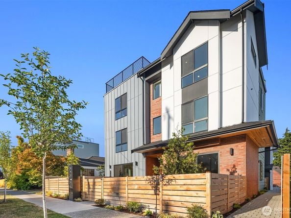 8016 24th Avenue NW, Seattle WA 98117