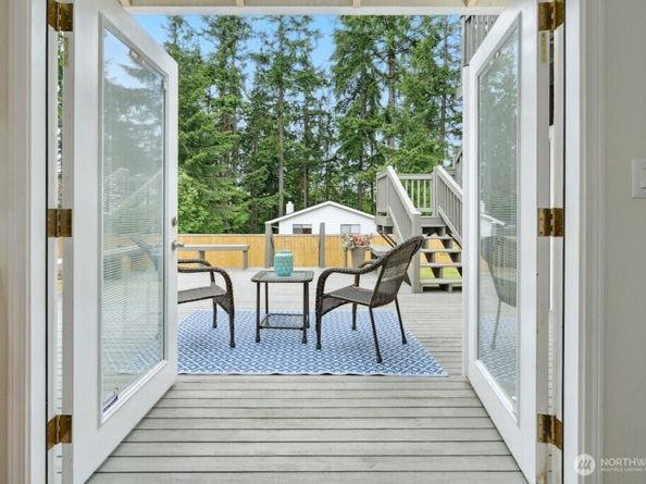1115 207th Place NE, Sammamish WA 98074