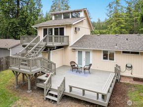1115 207th Place NE, Sammamish WA 98074