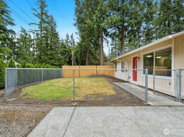 1115 207th Place NE, Sammamish WA 98074