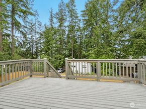 1115 207th Place NE, Sammamish WA 98074