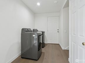 1115 207th Place NE, Sammamish WA 98074