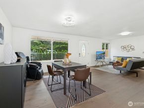 1115 207th Place NE, Sammamish WA 98074