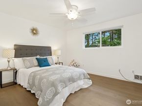 1115 207th Place NE, Sammamish WA 98074