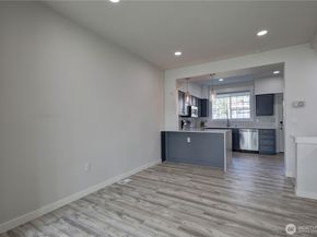 23120 SE Black Nugget Road A2, Issaquah WA 98029