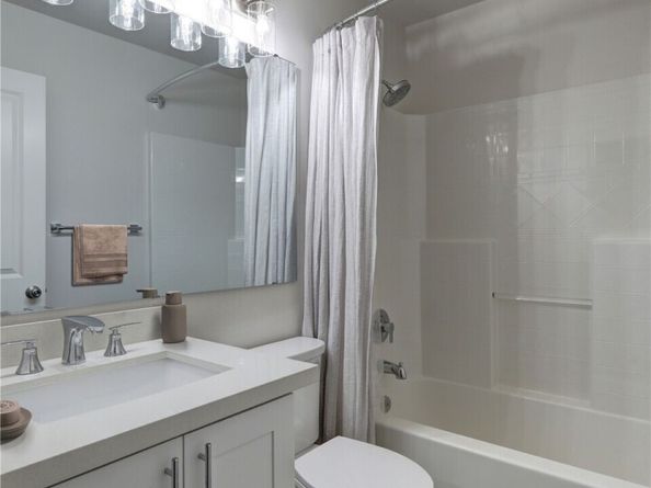 23120 SE Black Nugget Road A2, Issaquah WA 98029