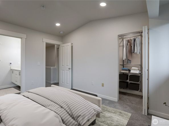 23120 SE Black Nugget Road A2, Issaquah WA 98029