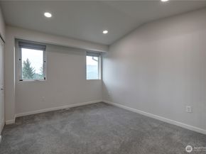 23120 SE Black Nugget Road A2, Issaquah WA 98029
