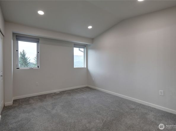 23120 SE Black Nugget Road A2, Issaquah WA 98029