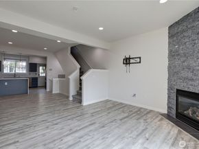 23120 SE Black Nugget Road A2, Issaquah WA 98029